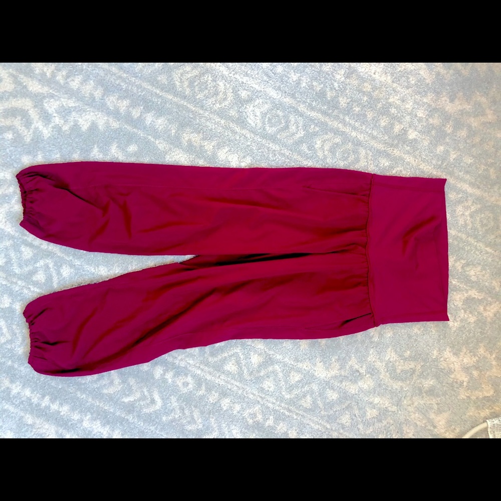 Lululemon high rise crops